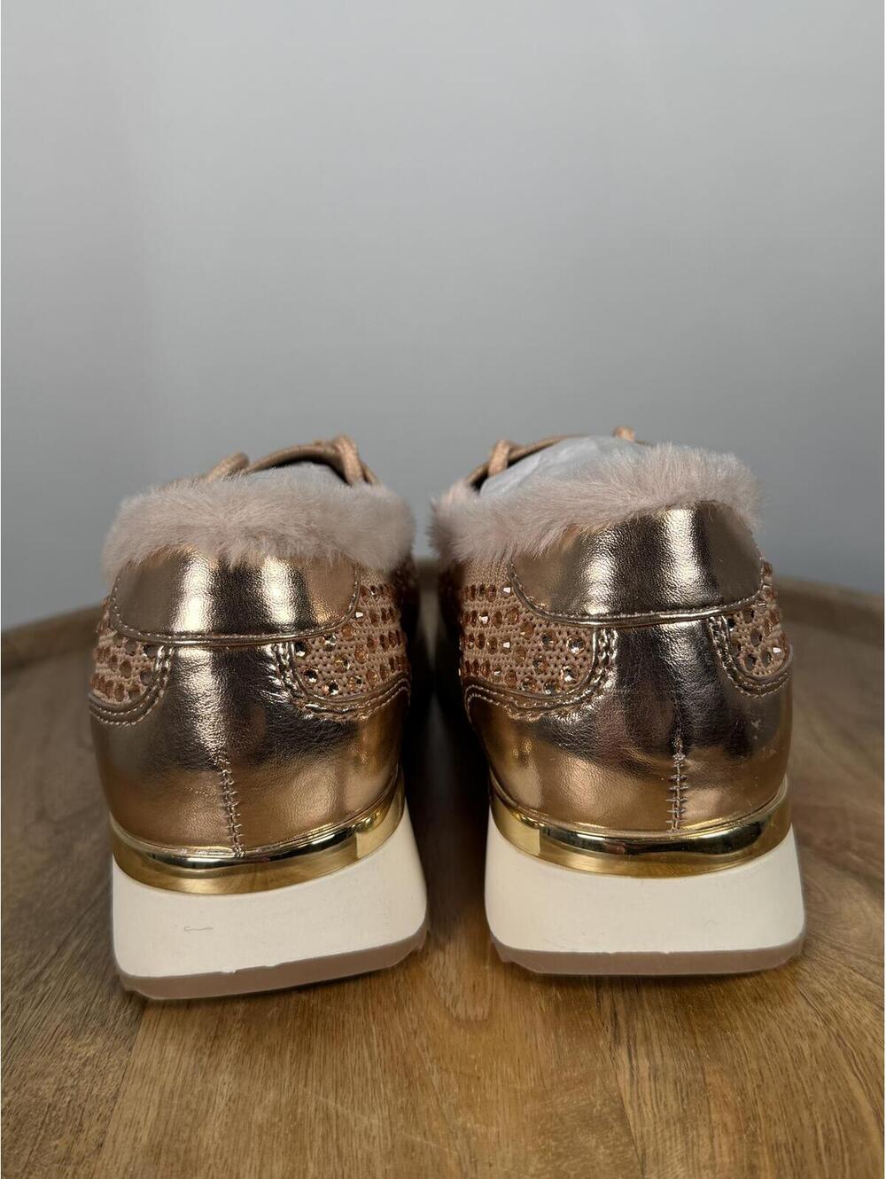 Kenneth Cole Reaction Shell Cari Faux Fur Jewel Jogger Sneakers US 6.5M NWB - Picture 5 of 11